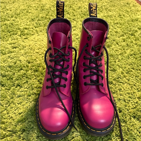 DR MARTENS 1460 SMOOTH LEATHER LACE UP BOOTS PINK SIZE 6 - Picture 2 of 9